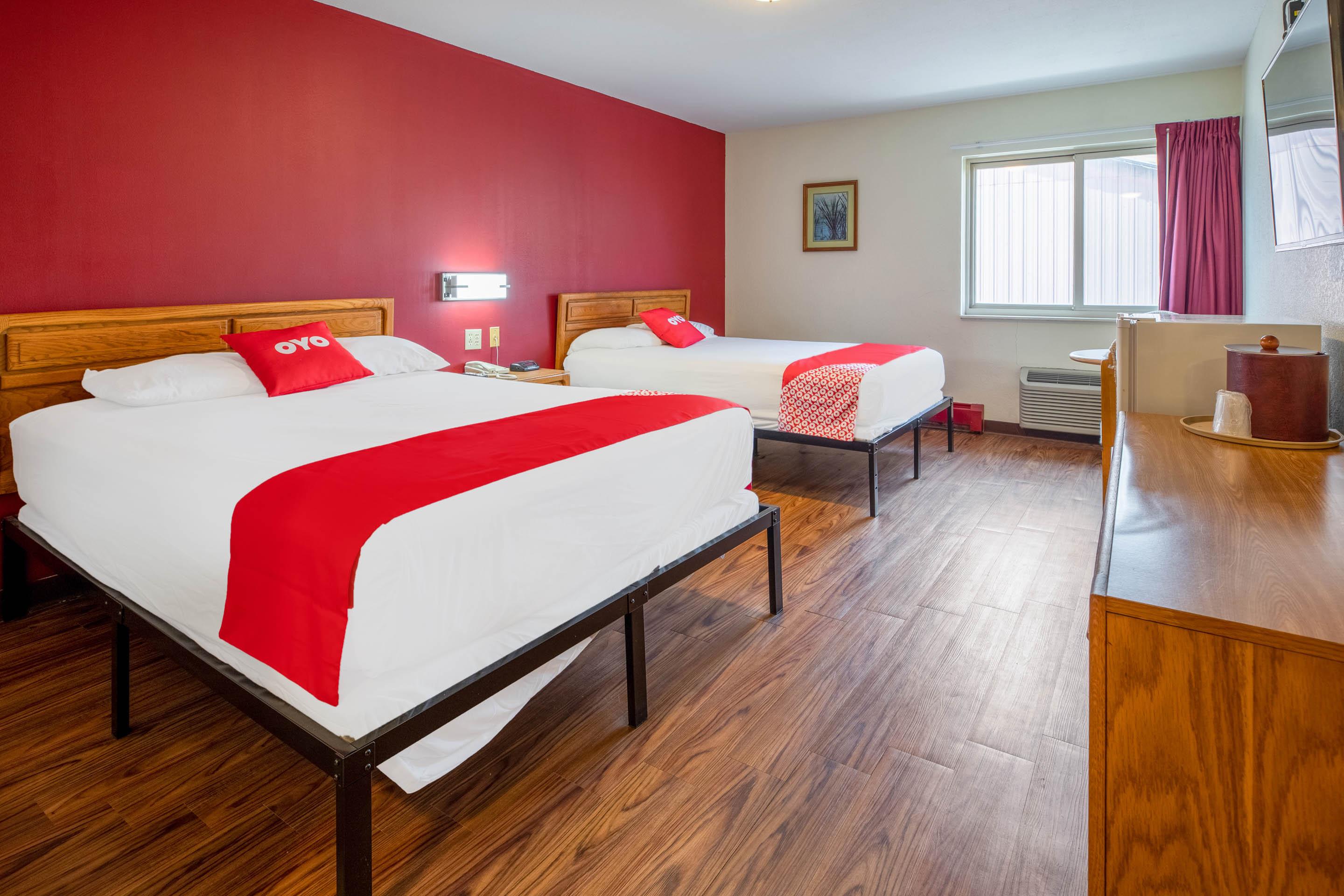 Oyo Hotel Chesaning Route 52 & Hwy 57 Exteriér fotografie