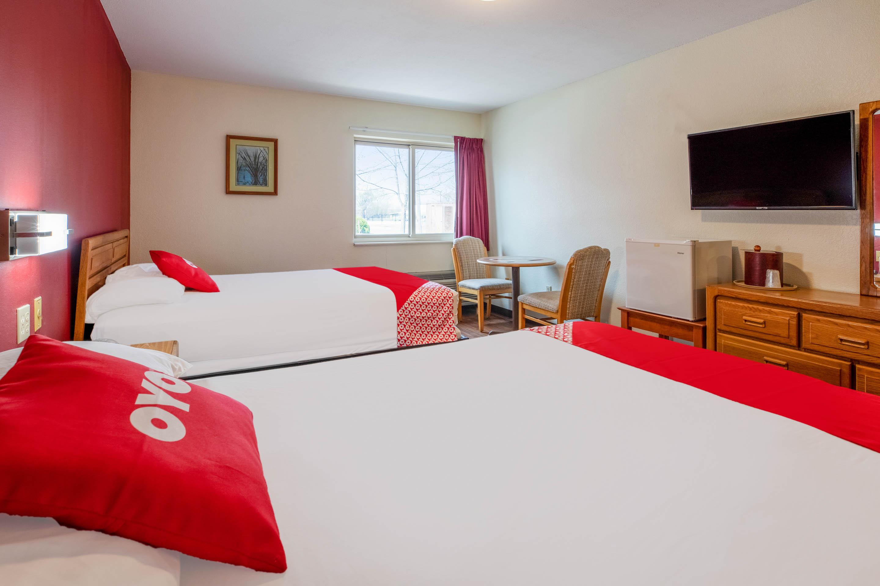 Oyo Hotel Chesaning Route 52 & Hwy 57 Exteriér fotografie