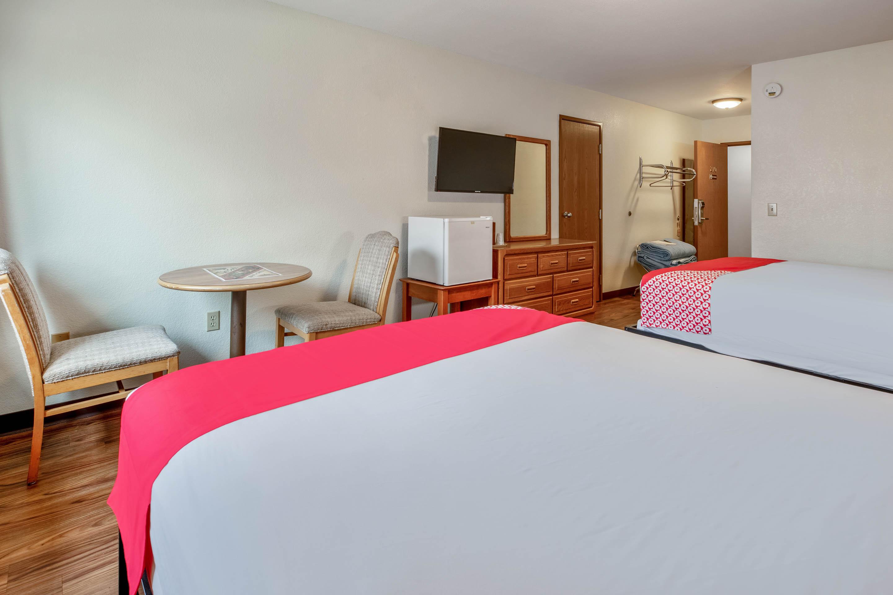 Oyo Hotel Chesaning Route 52 & Hwy 57 Exteriér fotografie