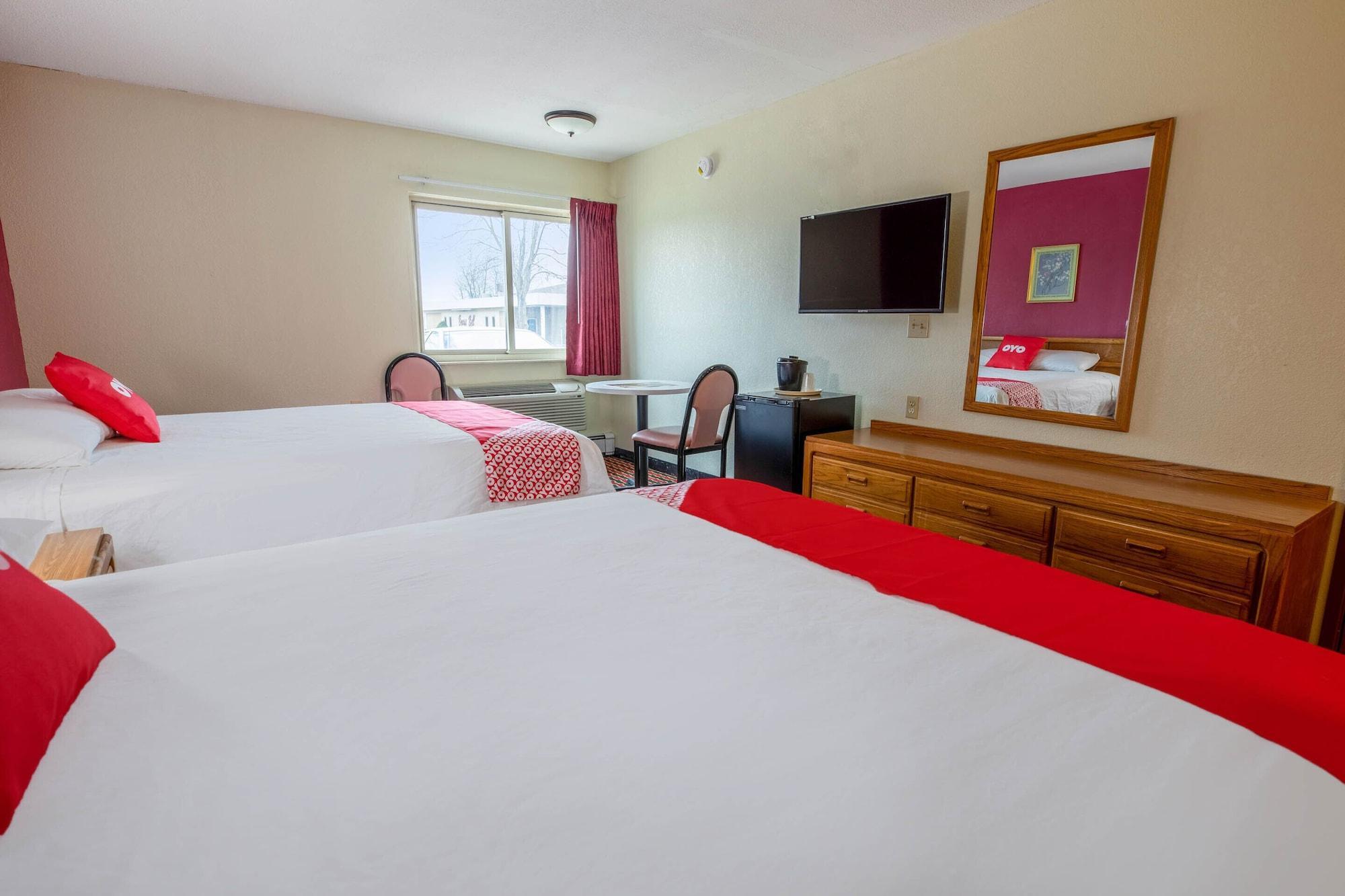 Oyo Hotel Chesaning Route 52 & Hwy 57 Exteriér fotografie