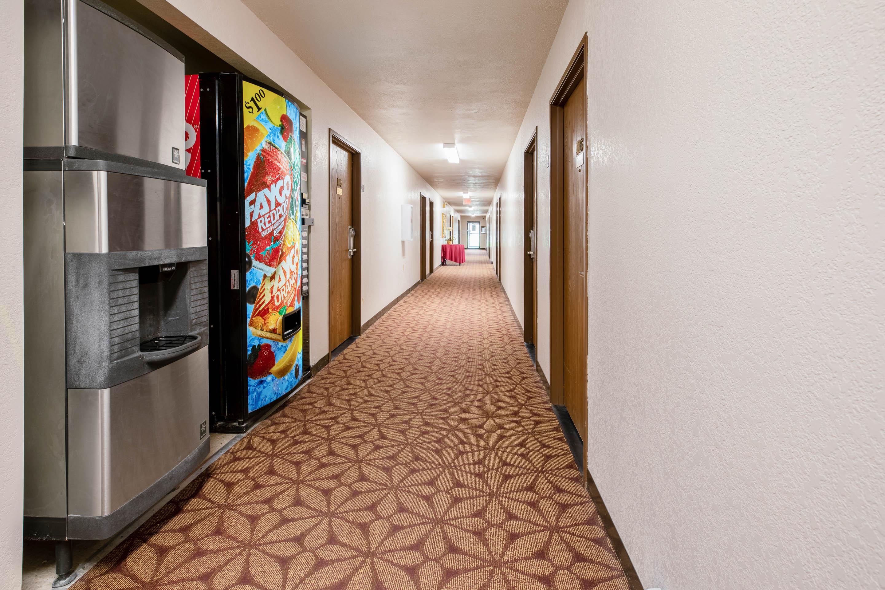 Oyo Hotel Chesaning Route 52 & Hwy 57 Exteriér fotografie